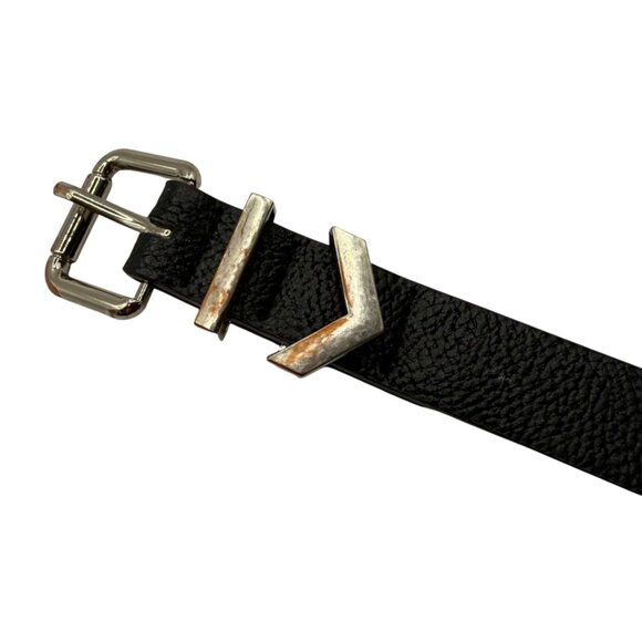 Vintage Vince Camuto Black Leather Belt Silver Buckle XL XXL V Detail Designer - Picture 2 of 4